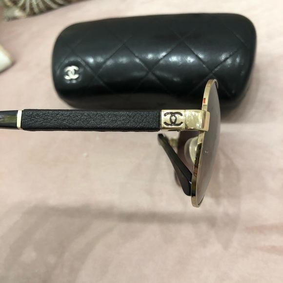 Chanel Brown and Gold Aviator sunglasses!! - Picture 3 of 4